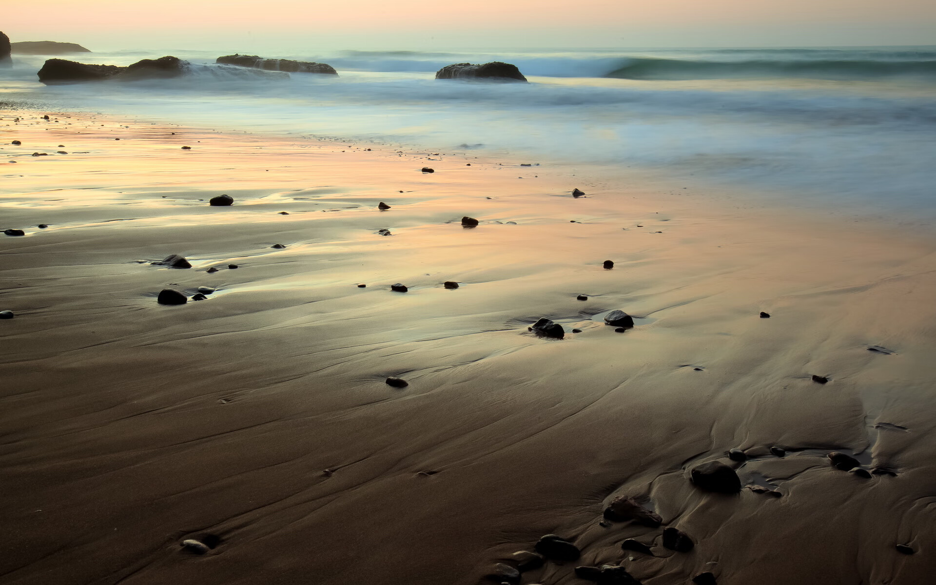 电竞比赛中的亮点瞬间:精彩操作与创新战术,电竞比赛现场描述