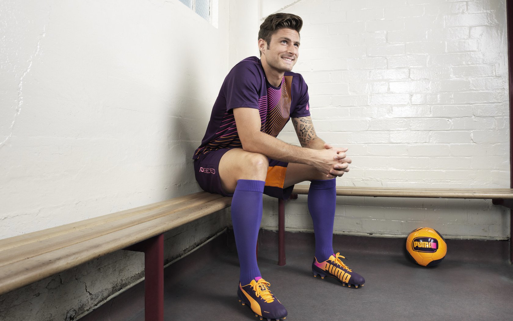 九游官网pc-凯撒酋长与阿尔希拉尔进行友谊赛，促进交流，凯撒尔是什么意思