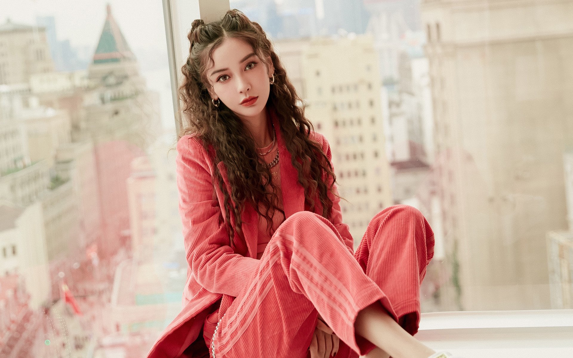 九游网页版官网入口-“高新区全民健身馆短柄墙球赛：速度与战术相互交织，比赛充满智慧的碰撞”